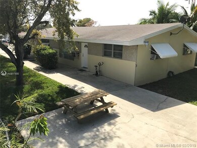 408 SW 8th St, Hallandale Beach, FL 33009 - photo 5