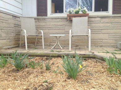 Front Patio with Blooms!