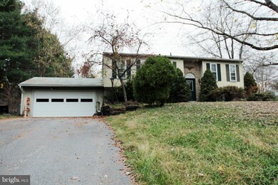 514 Tanglewood Dr, Sykesville, MD 21784 - photo 2