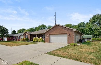 140 Stevens Dr, Seymour, IN 47274 - photo 2