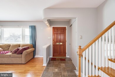 1205 Lilac Ln, Reading, PA 19609 - photo 5