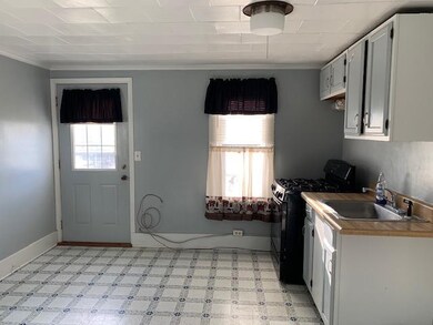 1519 W 7th St, Davenport, IA 52802 - photo 3