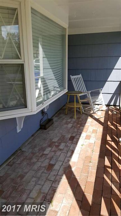 4916 Rockingham Ln, Bowie, MD 20715 - photo 3