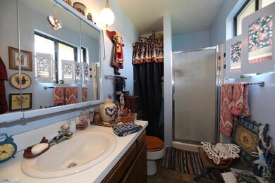 bathroom 2.JPG