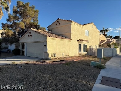 2821 Willow Wind Ct, Las Vegas, NV 89117 - photo 3