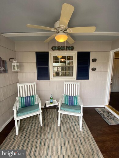 2213 Harwood Ln, Bowie, MD 20716 - photo 2