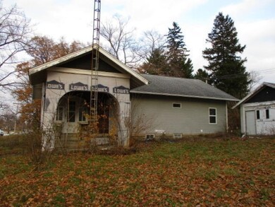 407 N Cleveland Ave, Galien, MI 49113 - photo 3