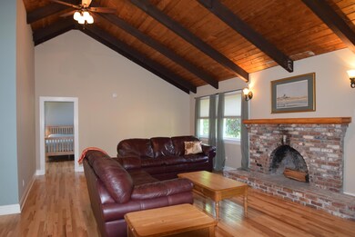 303 Commons LR2