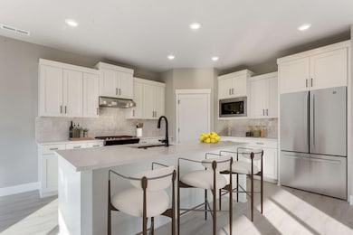 60851 SE Epic Place, Bend, OR 97702 - photo 4