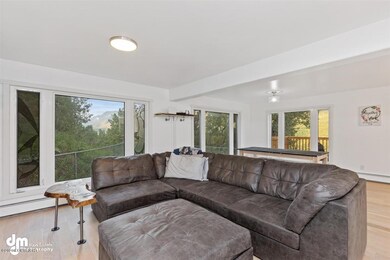 05-Living Room-ELKO0259