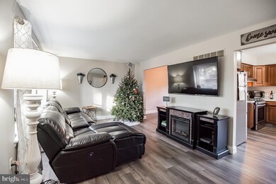 1337 Raphael Place, West Deptford, NJ 08096 - photo 4