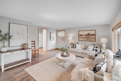 415 N Mattson Dr, Moses Lake, WA 98837 - photo 2