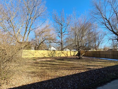 514 S Forest CT (6)