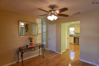 1307 Hunt St, Wichita Falls, TX 76302 - photo 5