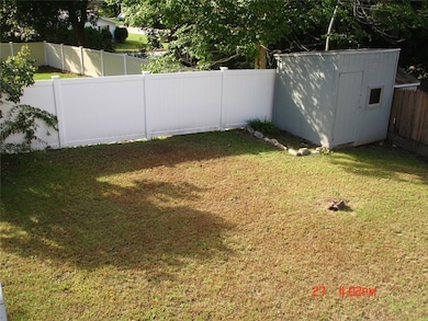 126 Dana St, Woonsocket, RI 02895 - photo 6