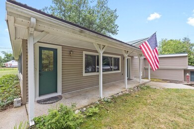 293 Moore St, Ludlow, MA 01056 - photo 4
