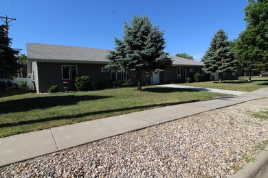 4 plex