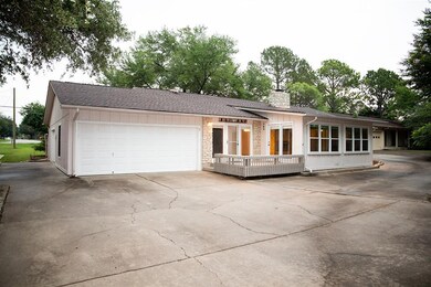 5805 Choctaw Dr, Granbury, TX 76049 - photo 3