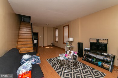 923 Atlantic Ave, Camden, NJ 08104 - photo 6