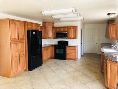 4874 Lear Ave, Twentynine Palms, CA 92277 - photo 2