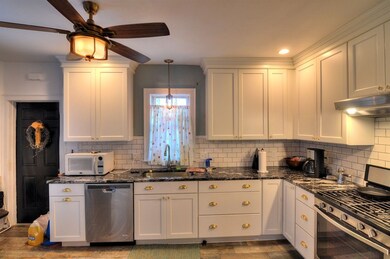 46 Apthorp St, Quincy, MA 02170 - photo 3