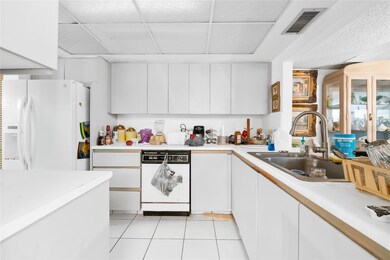 5640 Santiago Cir unit 2, Boca Raton, FL 33433 - photo 7