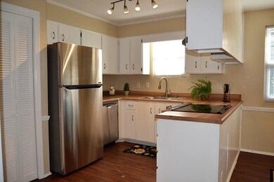 Eat in Kitchen