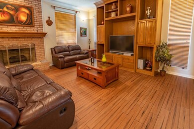 2805 Walnut Ln, Hurst, TX 76054 - photo 4