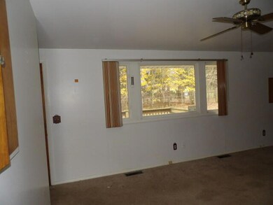 3027 Haskell St, Kalamazoo, MI 49006 - photo 4