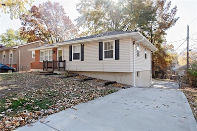 6927 NW 76th Terrace, Kansas City, MO 64152 - photo 3