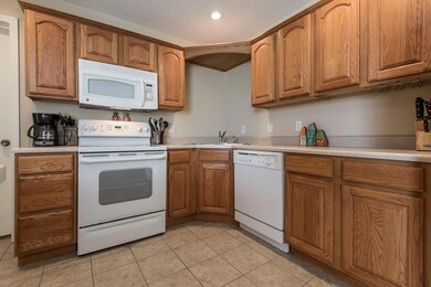 107 W Twin Oak Dr, Nixa, MO 65714 - photo 7