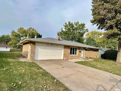 2804 Oak St, Davenport, IA 52804 - photo 4