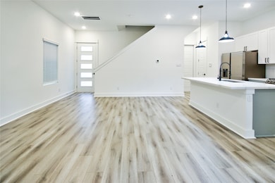 778 W Tidwell Rd unit D, Houston, TX 77091 - photo 7