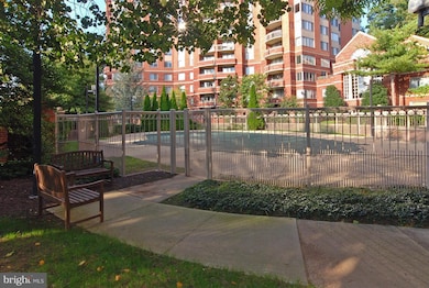 The Fallswood, Rockville, MD 20852 - photo 7