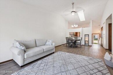 6512 Spring Tree Ln unit 14, Lansing, MI 48917 - photo 7