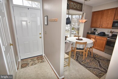 2465 Medford Ct unit 22E, Crofton, MD 21114 - photo 2