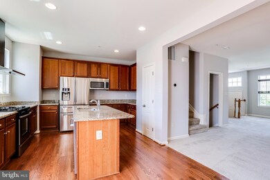 9819 Solar Course, Laurel, MD 20723 - photo 7