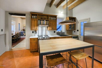 Designer's bend of modern & historic