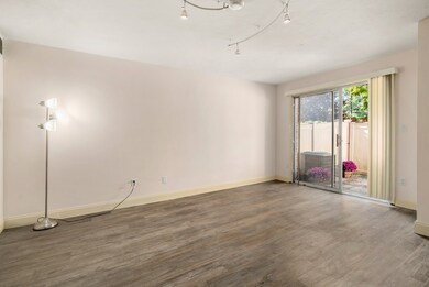 32 Regent Cir, Brookline, MA 02445 - photo 5