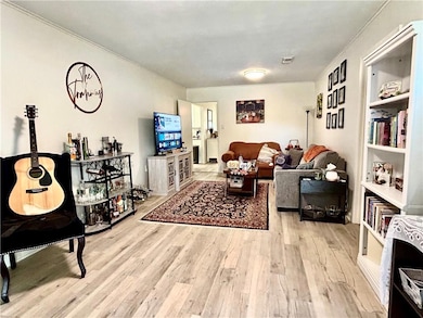 945 Brockenbraugh Ct, Metairie, LA 70005 - photo 4