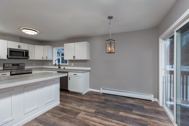 Dining & Kitchen