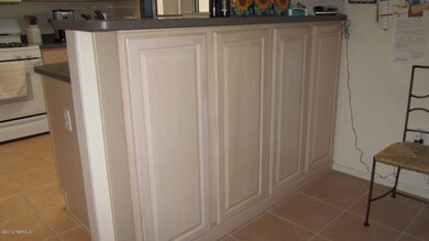 Built-in cabs in kitchen
