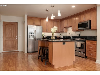 3990 Abbey Ln unit B401, Astoria, OR 97103 - photo 5