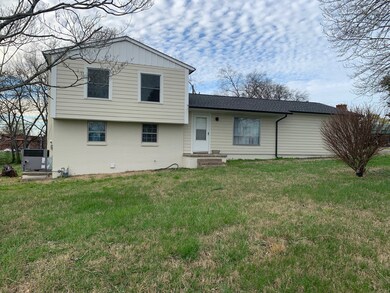 1000 Cowan Ave, Shelbyville, TN 37160 - photo 2