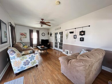 1515 SW Medford Ave, Topeka, KS 66604 - photo 3