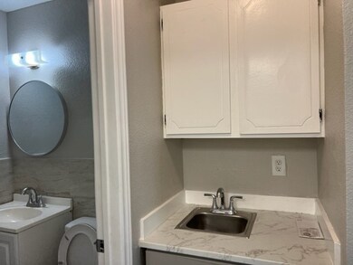 1523 Bingle Rd, Houston, TX 77055 - photo 6