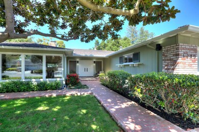 BEAUTIFUL CURB  APPEAL WITH DOUBLE DOOR ENTRY