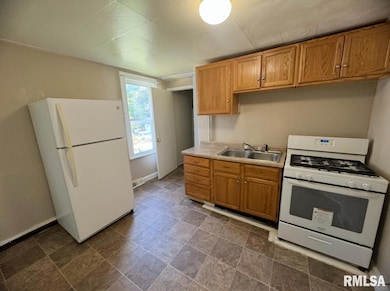 428 7th St, Moline, IL 61265 - photo 5