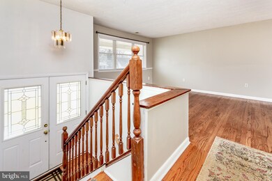 982 Saint Margarets Dr, Annapolis, MD 21409 - photo 2
