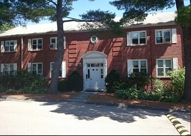 136 Boylston St unit 1, Chestnut Hill, MA 02467 - photo 2